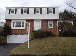 809 Hillaire Dr, Pittsburgh, PA 15243