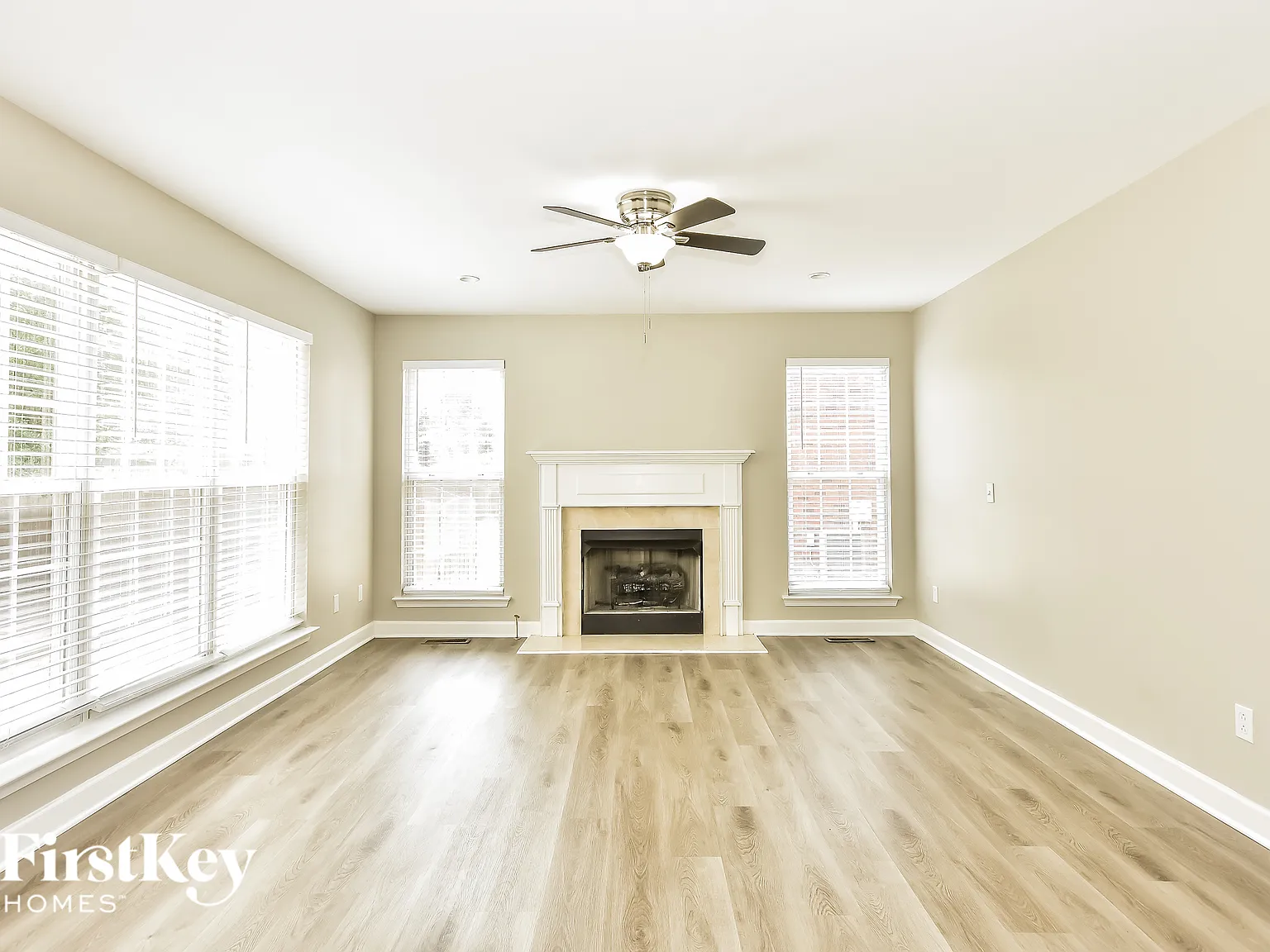 3 bed, 2.5 bath, 2362 sqft, $2,710 — Photo 3