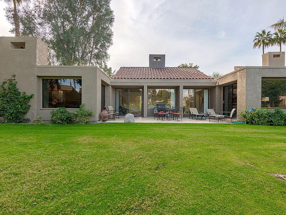 2nd image of 537 Desert West Dr