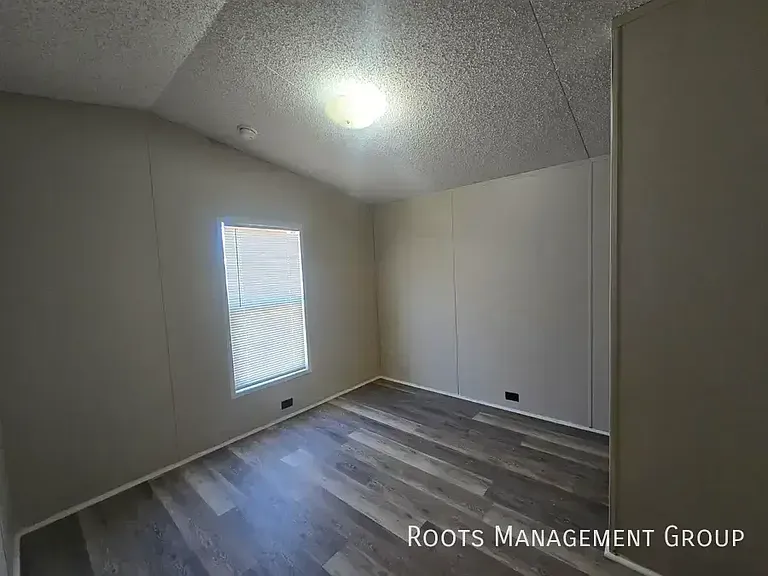 310 Hester Ave #230 — Photo 7