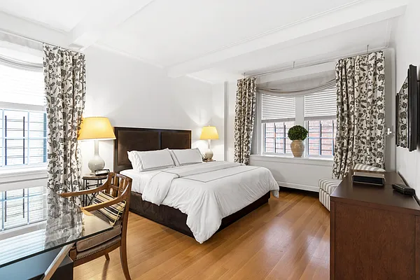 Rented by Douglas Elliman | media 22