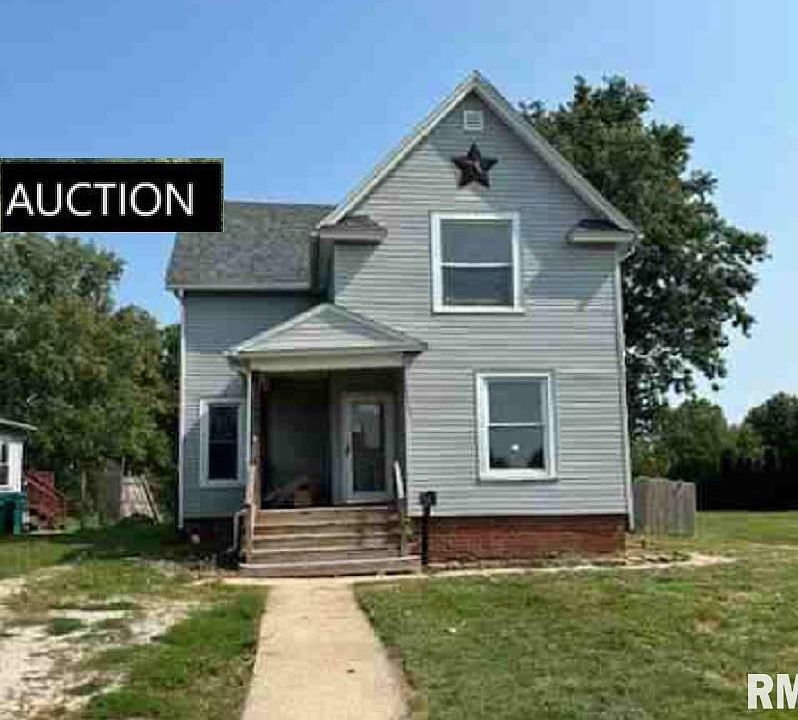 1st image of 179 E 5th St