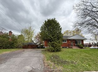 1627 Chaucer Ave #1 & 2, Ottawa, ON K1G0R7