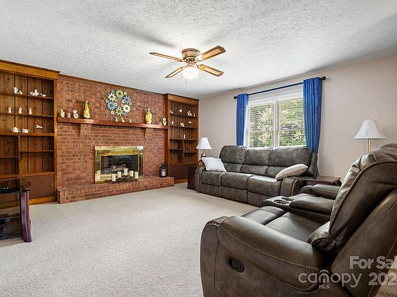 2nd image of 3030 Morning Dove Dr