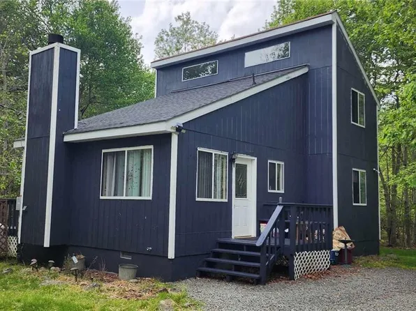 9514 Jasmine Dr, Tobyhanna, PA 18466