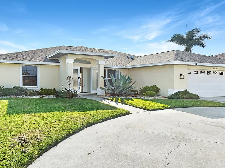 Pelican Blvd — Photo 8