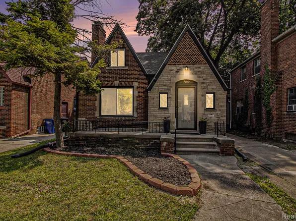 20112 Picadilly Rd, Detroit, MI 48221