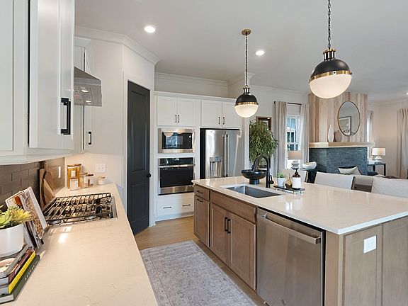 3rd image of 827 Saint Clair Ave Lot 238