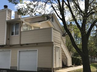 37 Fieldstone Rd, Bedminster, NJ 07921