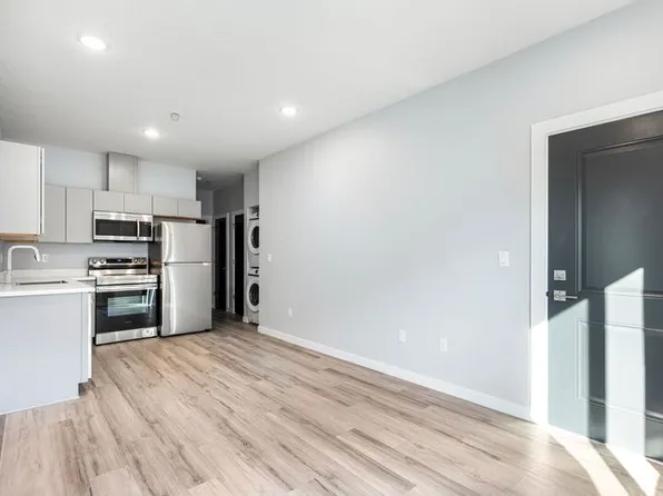 7150 N Greenwich Ave, Portland, OR