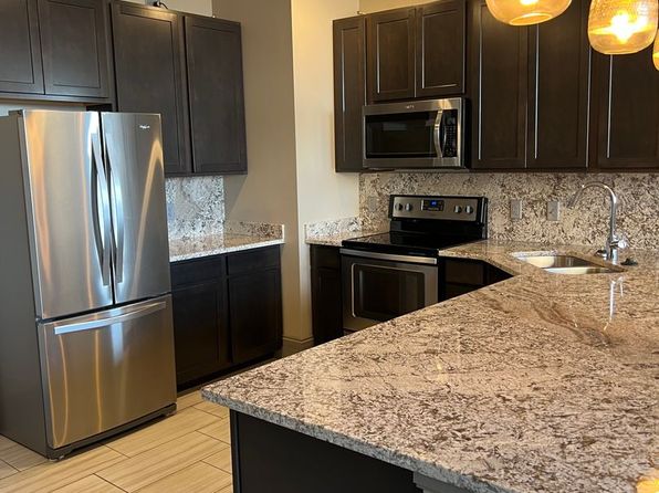 128-30 W 2nd St #705