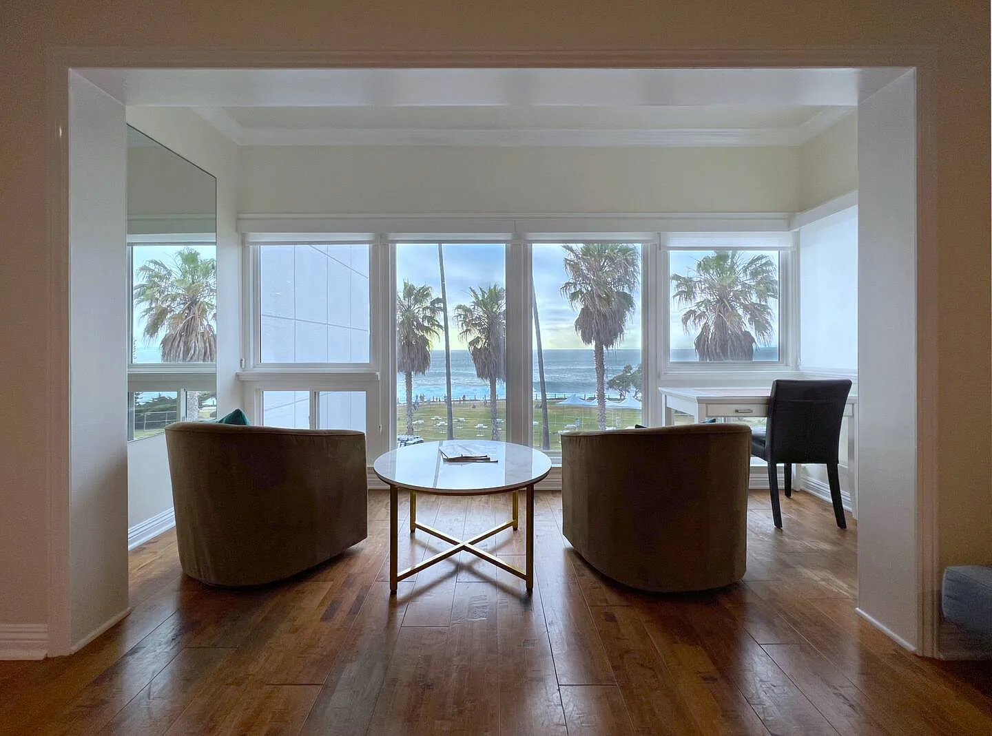 1039 Coast Blvd — Photo 1