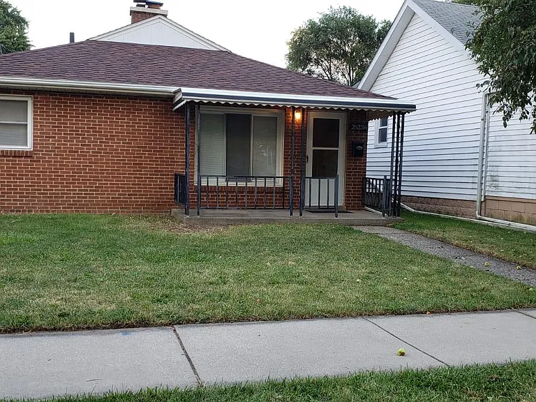 Street View of front of the house.