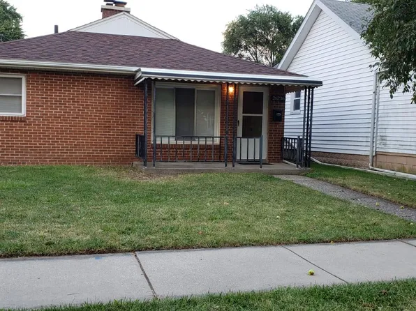 26236 Clancy St, Roseville, MI 48066