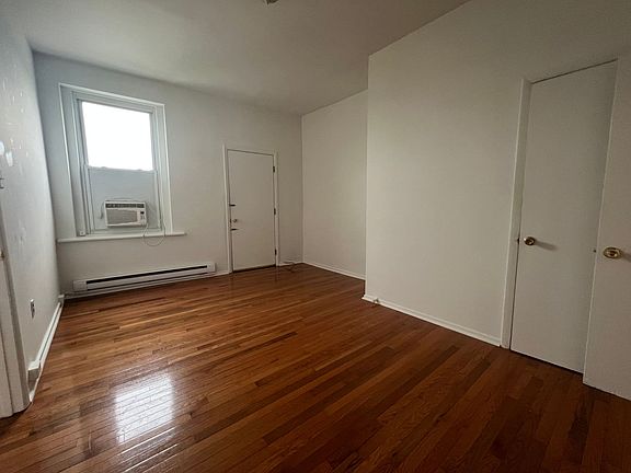 2nd image of 3217-3223 Brereton St #4