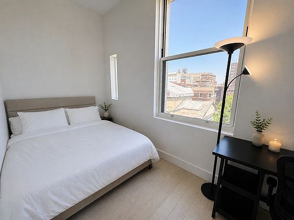 5th image of 30 Morningside Dr APT 607