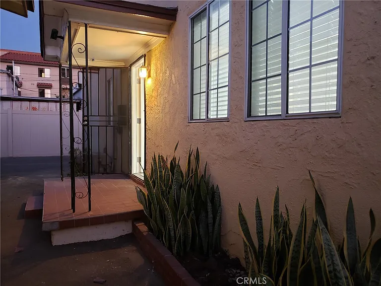 628 W State St #C — Photo 16