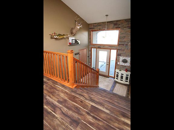 3rd image of 1515 Overlook Dr SE