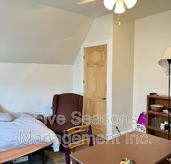 19 Grant St #6 — Photo 7