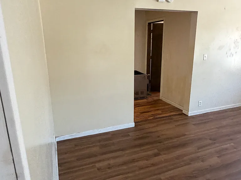311 E Erie St #2 — Photo 4