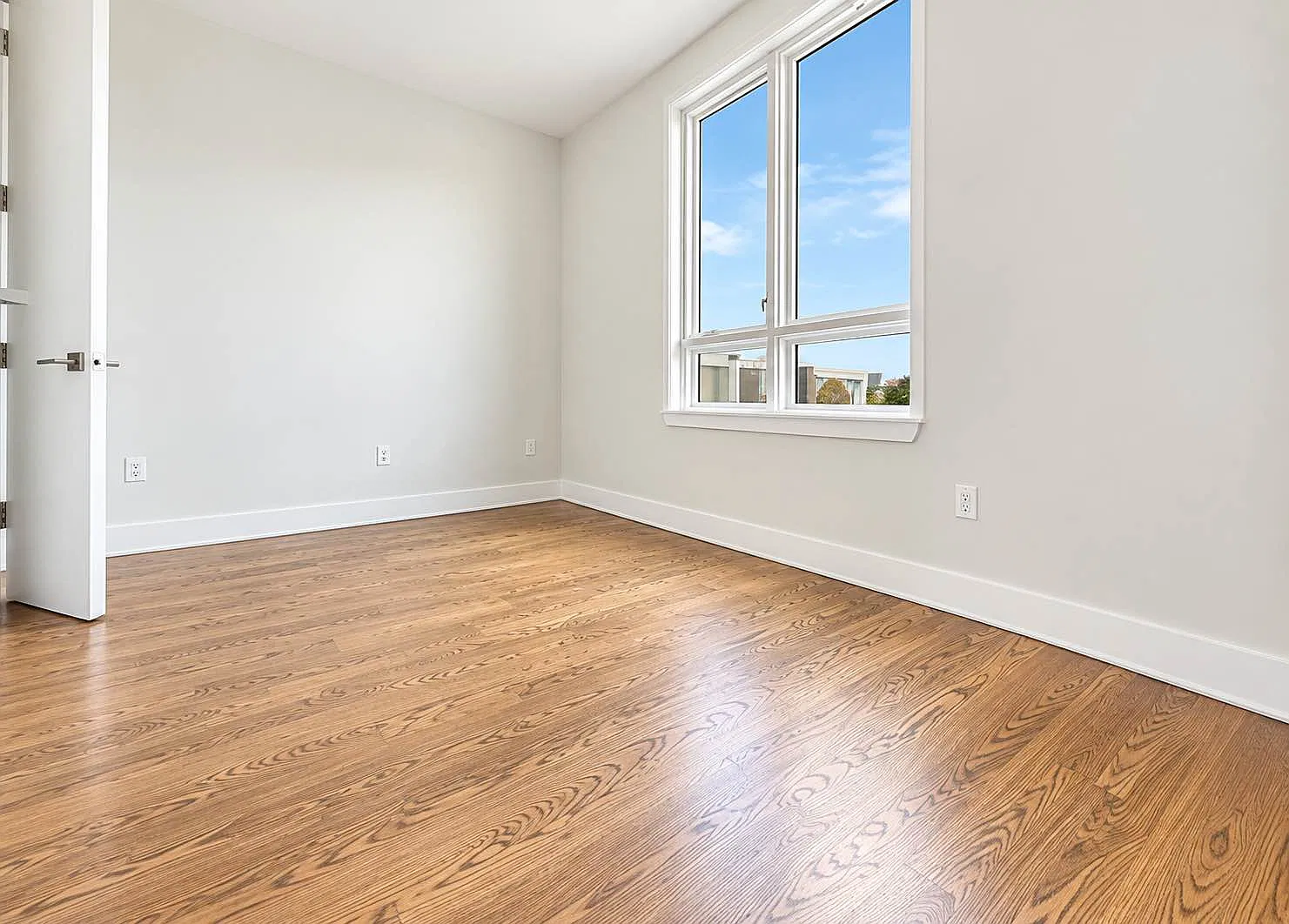 2734 Snyder Avenue — Photo 2
