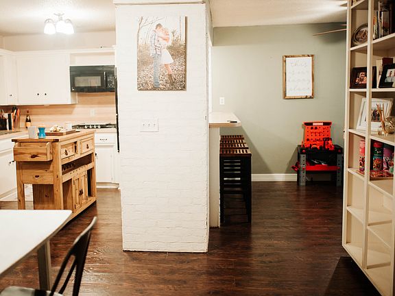 5th image of 315 N Thressa St