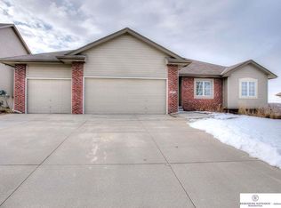 1874 N 170th St, Omaha, NE 68118