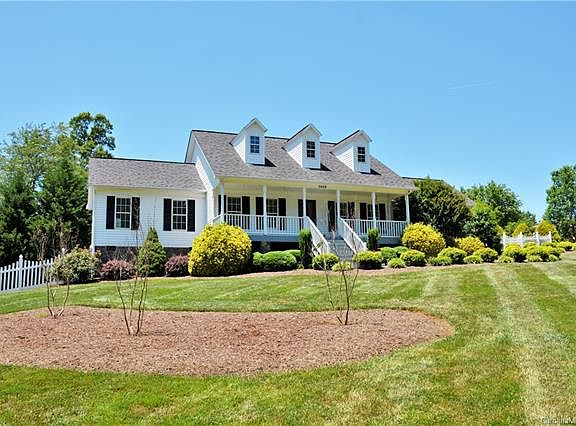 3rd image of 5659 Silver Bell Ln