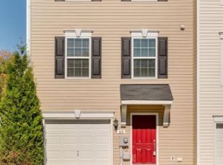 60 Venetian Ct, Hedgesville, WV 25427