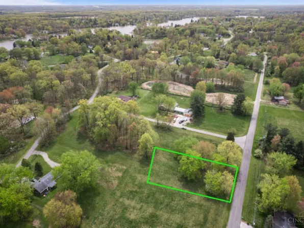 742 Odenwald Dr, Fayetteville, OH 45118