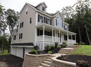 6 Rangeley Dr, Kensington, NH 03833