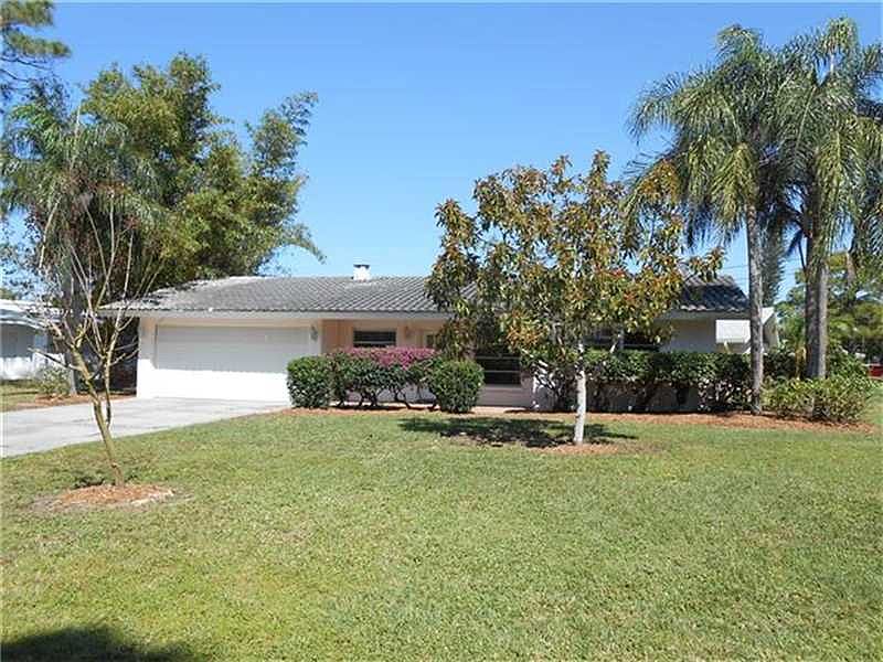 1st image of 2479 Waneta Dr