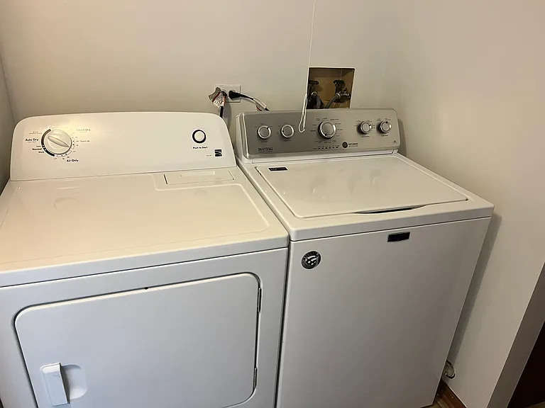 9S324 Nantucket Dr — Photo 11