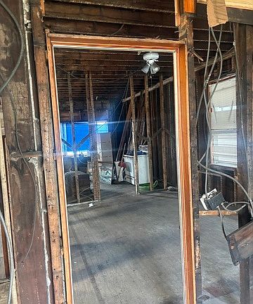 3rd image of 4534 S Honore St