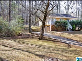 687 Brandy Dr, Trussville, AL 35173