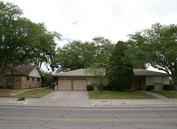3rd image of 9289 McCabe Dr