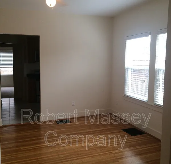 1959 Duker Ave #2 — Photo 3