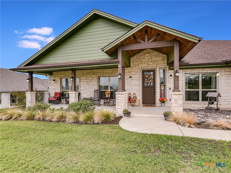 1st image of 105 Lookout Cir