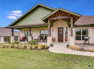 105 Lookout Cir, Hutto, TX 78634