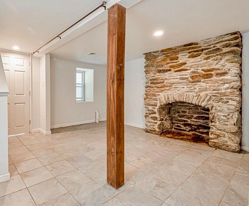 1st image of 2086 Strasburg Rd