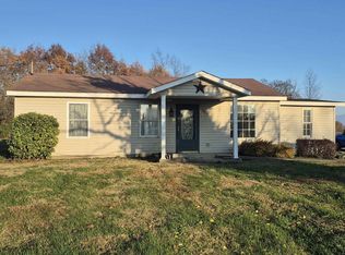 1100 Moore Rd, Eldorado, IL 62930