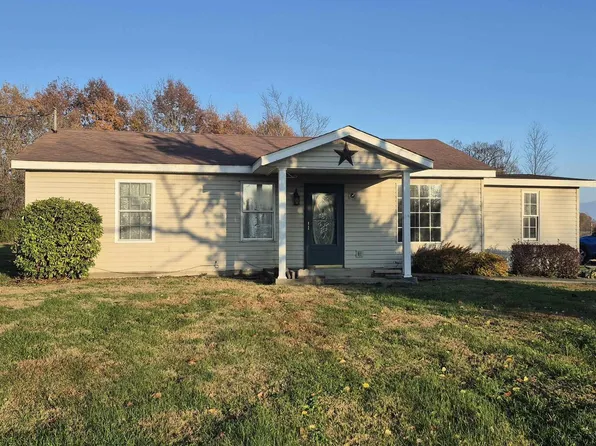 1100 Moore Rd, Eldorado, IL 62930