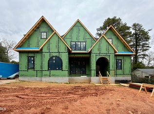 3422 Redbud Ln, Raleigh, NC 27607