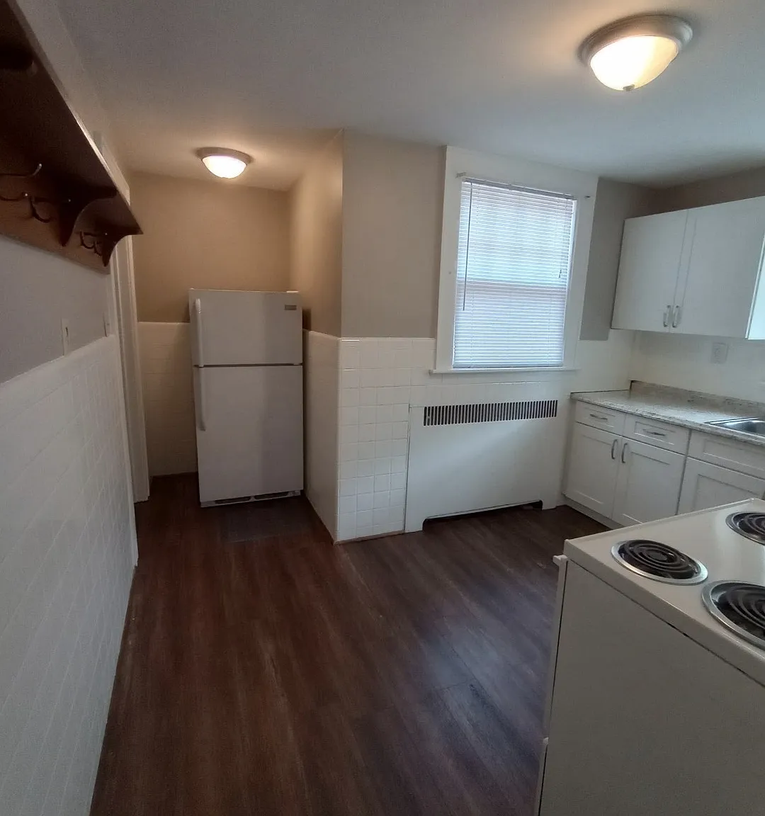 2 bed, $750 — Photo 3
