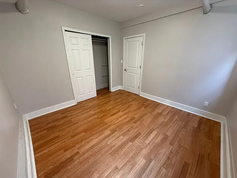 409 54th St #B1E — Photo 10
