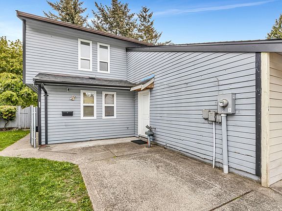 2nd image of 7368 Parkwood Dr