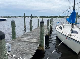 145 Harbor Inn Rd, Bayville, NJ 08721