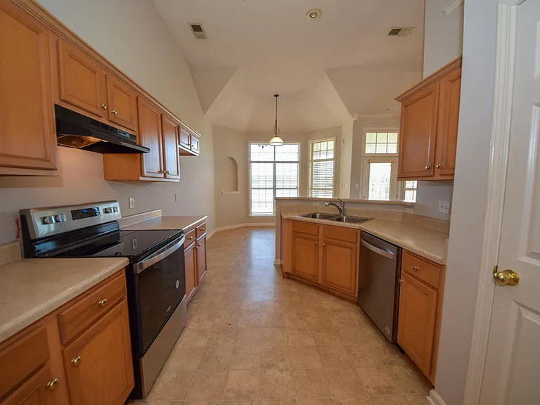 2648 Plum Creek Dr — Photo 9
