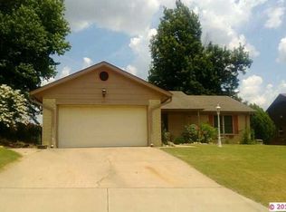 648 S Maywood Dr, Claremore, OK 74017