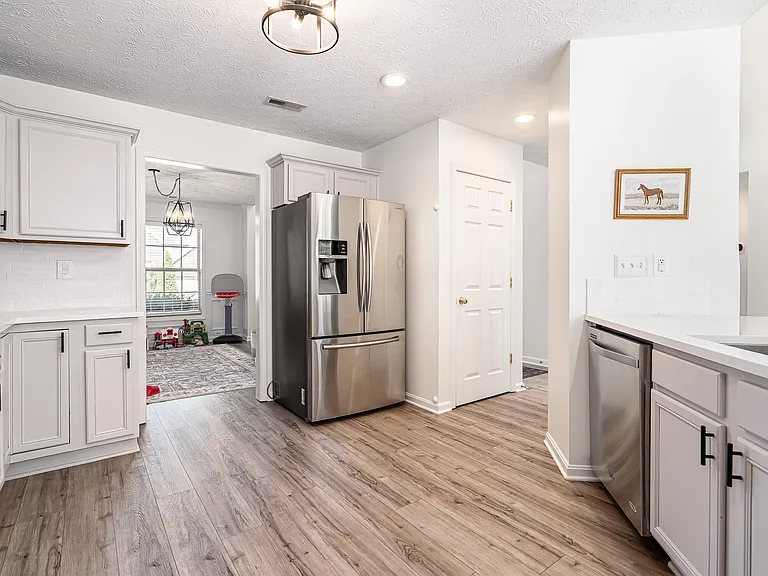 11009 Symington Cir — Photo 14